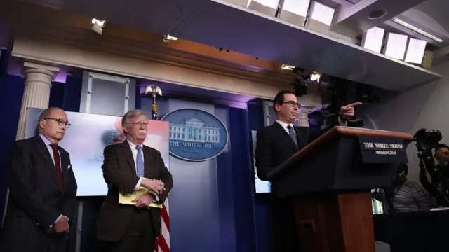 记者会的主题是美国目前针对委内瑞拉局势，对马杜罗总统采取的制裁措施。