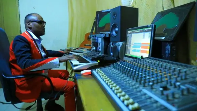 Ibraahim Sa'id Istuudiyoosaatti