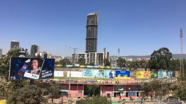 በአዲስ አበባ የሚካሄዱ ግንባታዎችን የሚያሳይ