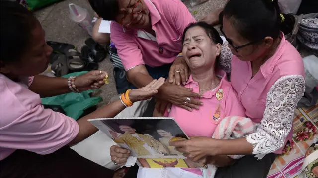 ผู้หญิงร้องไห้