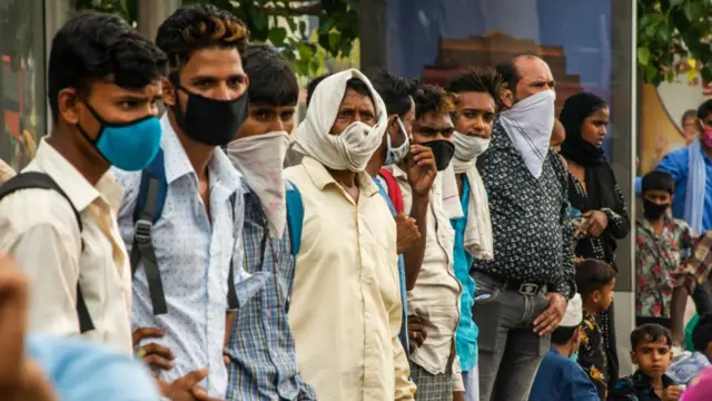 प्रवासी मज़दूर