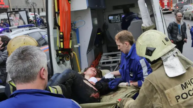 مصابة في الانفجار