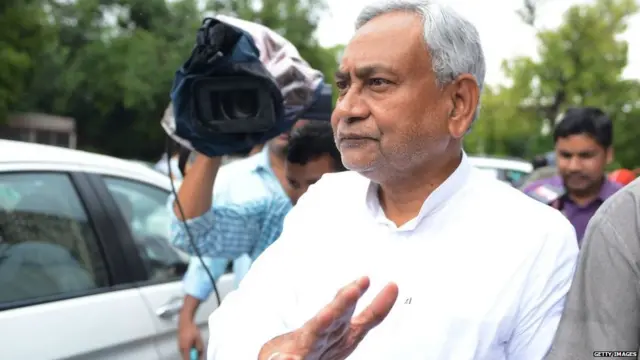 नितीश कुमार