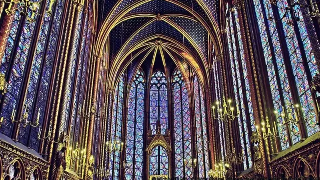 Сент-Шапель, середина XIII ст.