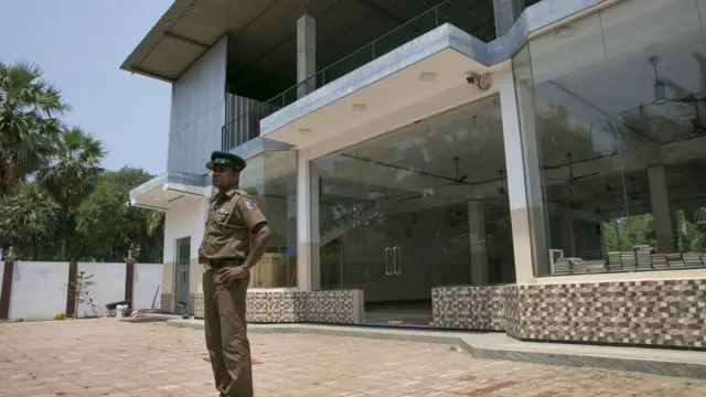 ජාතික තව්හිඩ් ජමාත් සංවිධානයට අයත් බව පවසන කාතාන්කුඩි ප්රදේශයේ ඇති පල්ලියක්