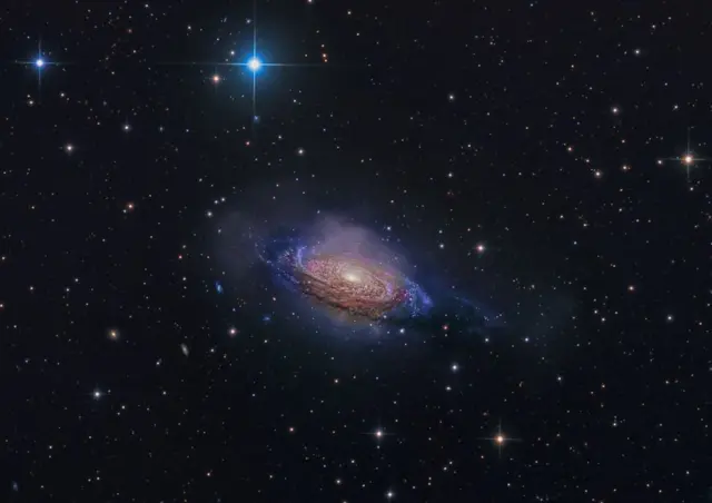 'NGC 3521, 신비스러운 은하계'