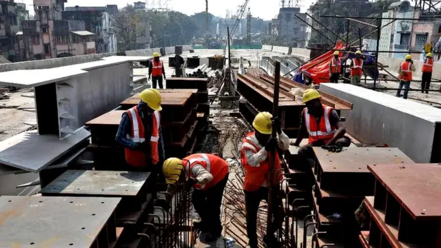 कोलकाता में फ़्लाईओवर निर्माण