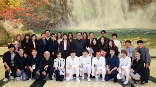 رهبر کره شمالی و ستارگان موسیقی کره جنوبی