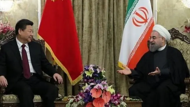 ईरान के राष्ट्रपति हसन रूहानी और चीनी राष्ट्रपति शी ज़िनपिंग