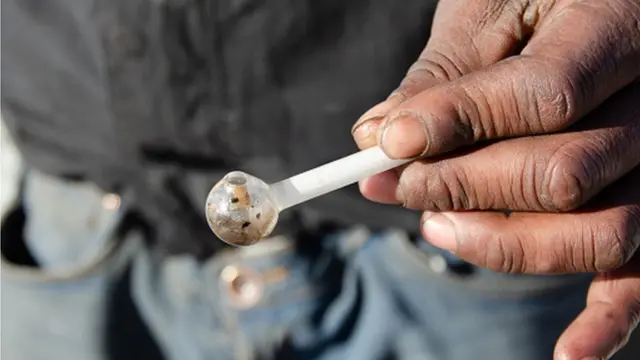 Crystal methylamphetamine