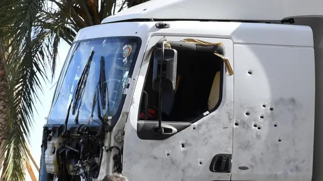 Грузовик в Ницце