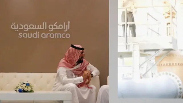 محمد بن سلمان، ولیعهد عربستان امیدوار است در برنامه "چشم‌انداز ۲۰۳۰" اقتصاد کشورش را طی ده سال آینده متحول کند