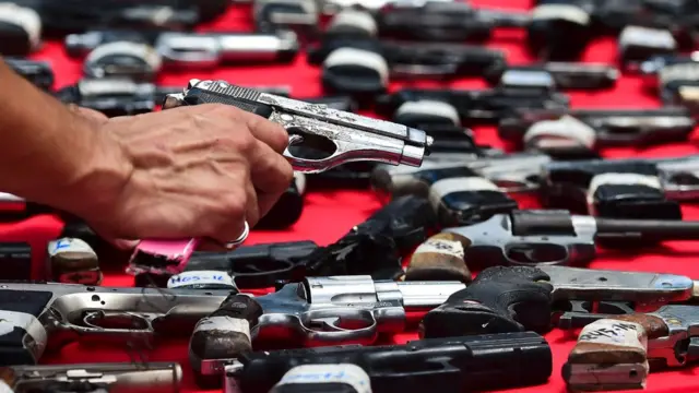 Armas decomisadas en Venezuela
