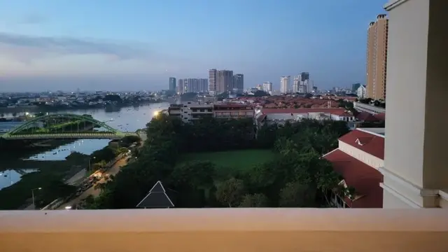 Gia Bảo nghỉ ngơi tại Campuchia một đêm trước khi đón xe về cửa khẩu Mộc Bài
