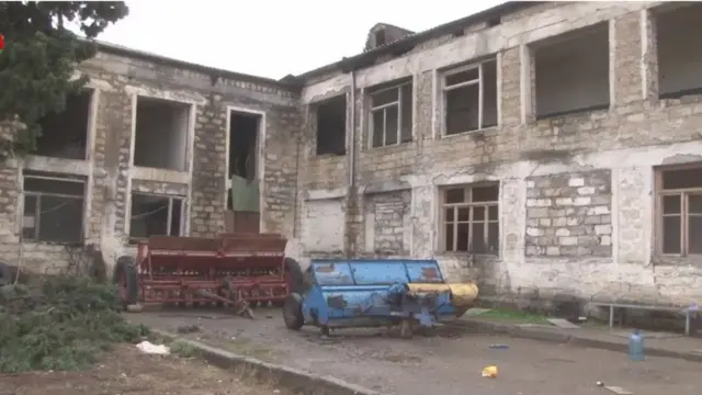 Видео министерства обороны Азербайджана, предположительно взятое азербайджанской армией село Шукюрбейли