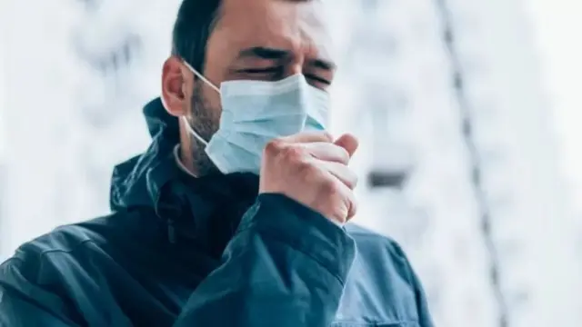 దగ్గు, జ్వరం తీవ్రతలను ఎప్పటికప్పుడు పర్యవేక్షించుకుంటూ ఉండాలి