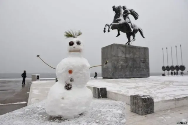 ਬਰਫਬਾਰੀ