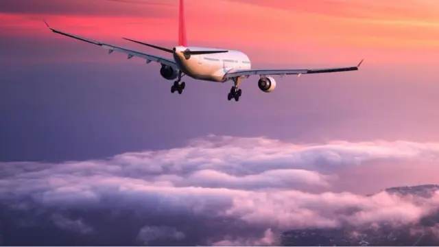 विमान, केबिन क्रु, एअर होस्टेस