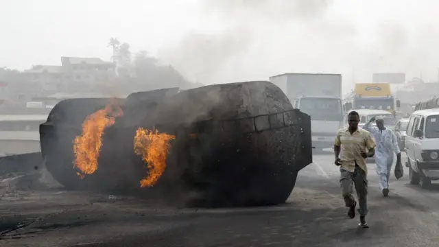 Ọkọ ajagbe elepo to gbina loju ọna Eko