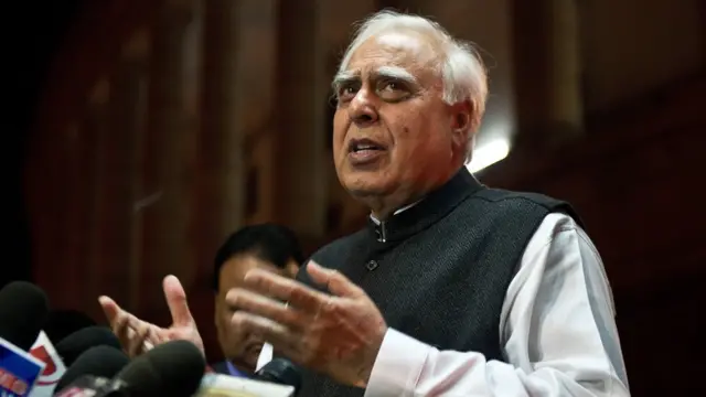 કપિલ સિબ્બલની તસવીર