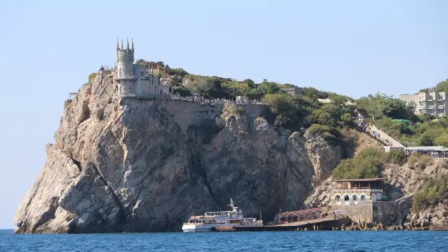 Ластівчине гніздо