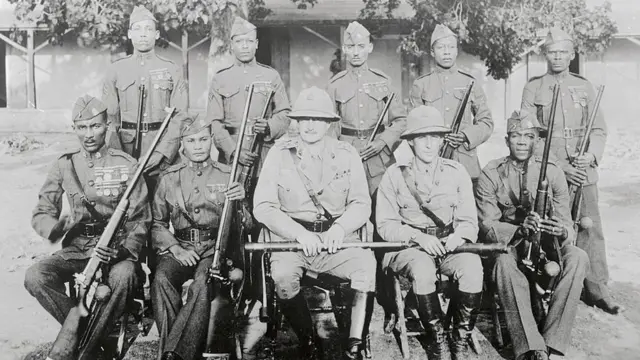 Miembros de la Gendarmería de Haití fotografiados en 1924.