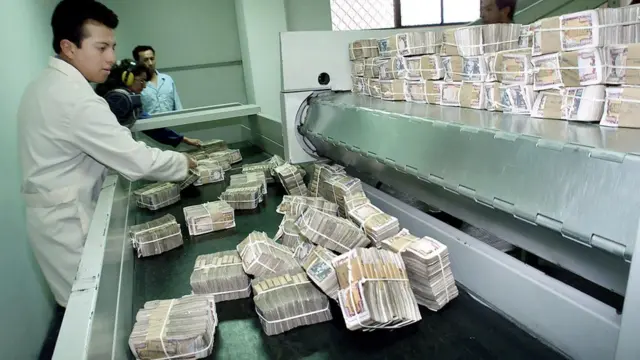 Destrucción de sucres en Ecuador.