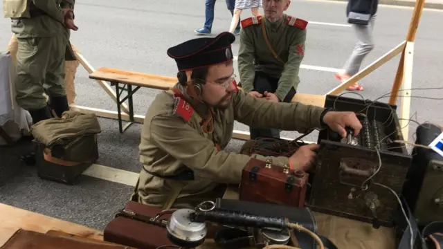 twitter.com/nekhezin