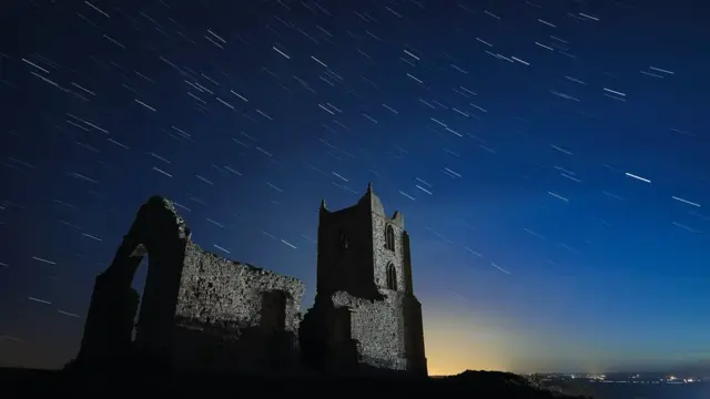 Церква і зірки