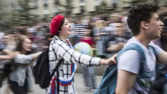 Протестующие на Пушкинской