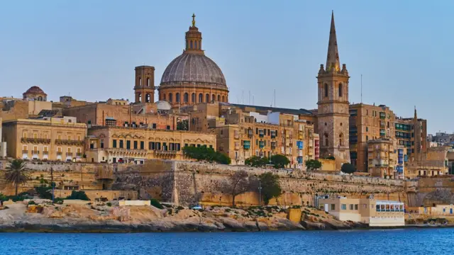 從海上眺望加爾默羅大教堂