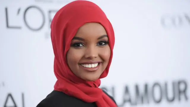 Halima at the Glamour Women of the Year awards in 2017