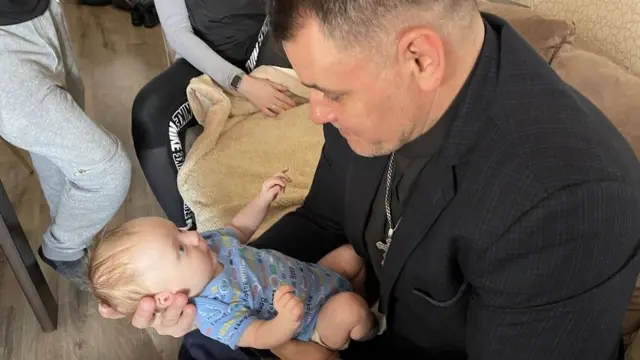 Геннадій Мохненко з внуком
