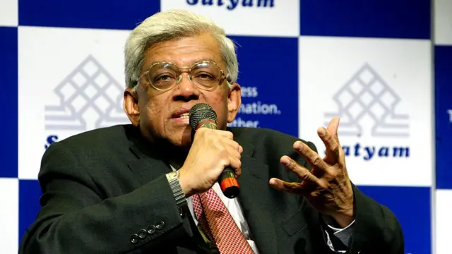 2001માં એચડીએફસી તથા ટાઇમ્સ બૅન્કનું મર્જર થયું હતું. આ સિવાય 2008માં સેન્ચુરિનય બૅન્ક ઑફ પંજાબને પણ પોતાનામાં સમાવી લીધી હતી.