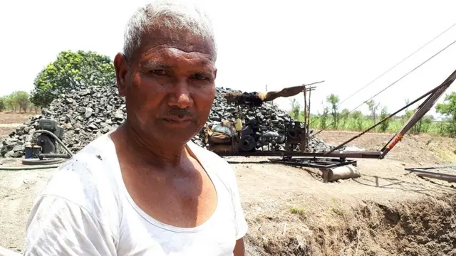 उस्मान सय्यद म्हणतात, भाव चांगला मिळाला तर ऊस परवडतो.