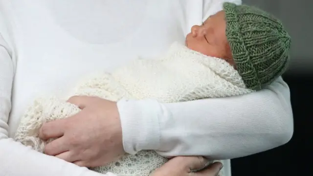 తన కూతురితో జసిండా ఆర్డెర్న్