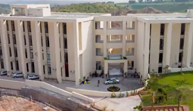 القادر ٹرسٹ کیس