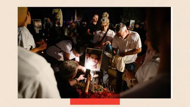 మృతులకు నివాళులు అర్పిస్తున్న ఇజ్రాయెలీలు