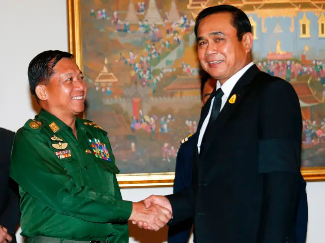 ဘန်ကောက်မှာ ၂၀၁၇ ခုနှစ်က တွေ့ဆုံကြစဉ် 