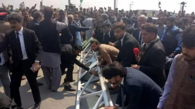 పాకిస్తాన్ ఎన్నికలు 