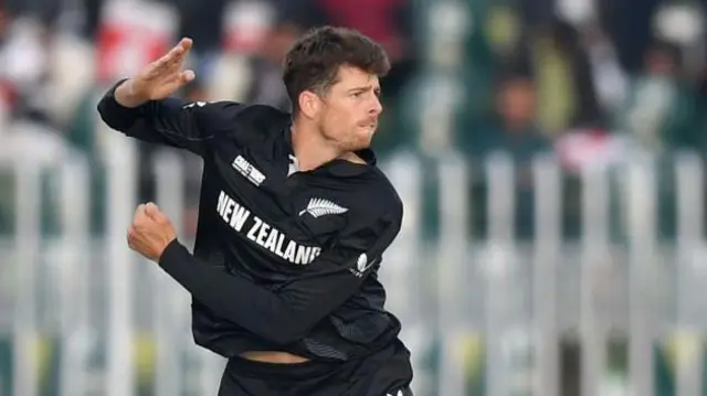 நியூசிலாந்து - வங்கதேசம், இந்தியா, பாகிஸ்தான்