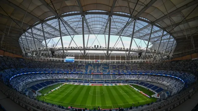 ملعب طنجة الكبير