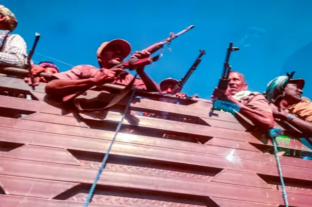 အမ်ဟာရာ ဒေသက လက်နက်ကိုင် ပြည်သူ့စစ်တွေ