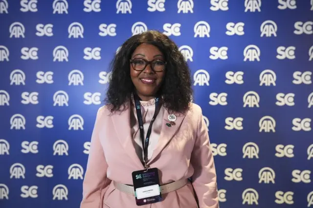 Laurence Ndong, ministre gabonaise de la Fonction publique a rejeté les critiques relatives à l'adoption d'un nouveau code de la nationalité