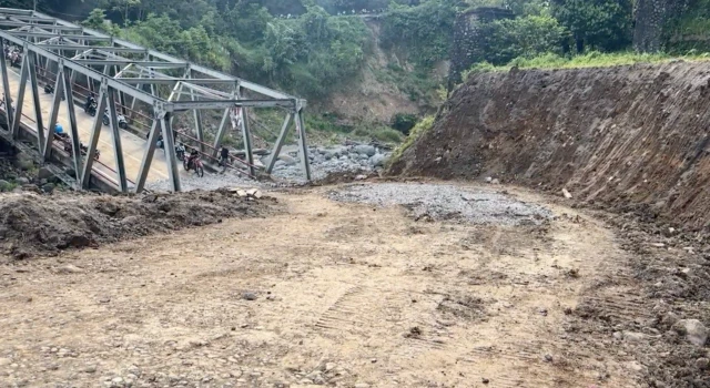 Jembatan Enang-Enang