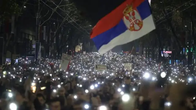 В субботу в Белграде прошла самая масштабная акция протеста за последние годы