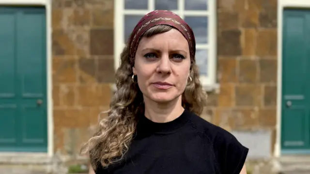 Еллена Вуд