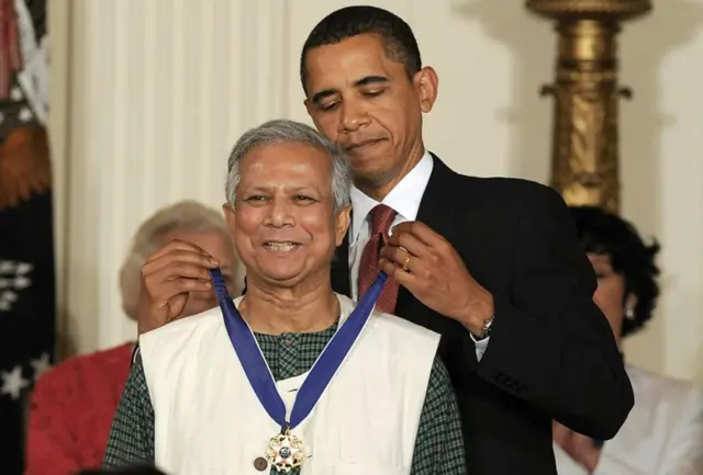 অধ্যাপক ইউনূস হলেন পৃথিবীতে সাতজন ব্যক্তির মধ্যে অন্যতম যিনি নোবেল, ইউএস কংগ্রেসনাল গোল্ড মেডেল এবং ইউএস প্রেসিডেন্সিয়াল মেডেল অব ফ্রিডম পেয়েছেন।