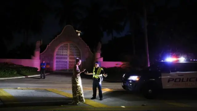 داهم العملاء منزل ترامب في فلوريدا عام 2022 بحثًا عن وثائق سرية