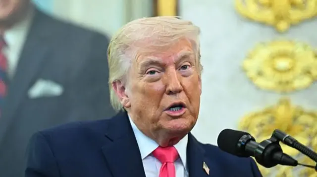 અમેરિકાના રાષ્ટ્રપતિ ડોનાલ્ડ ટ્રમ્પ, મધ્યપૂર્વ એશિયા તણાવ, ઈરાન સાથે યુદ્ધ અંગે શું કહ્યું, ઈરાન અને ચીને યુદ્ધ વિશે શું કહ્યું, બીબીસી ગુજરાતી આંતરરાષ્ટ્રીય સમાચાર ઇન્ટરનેશનલ ન્યૂઝ  